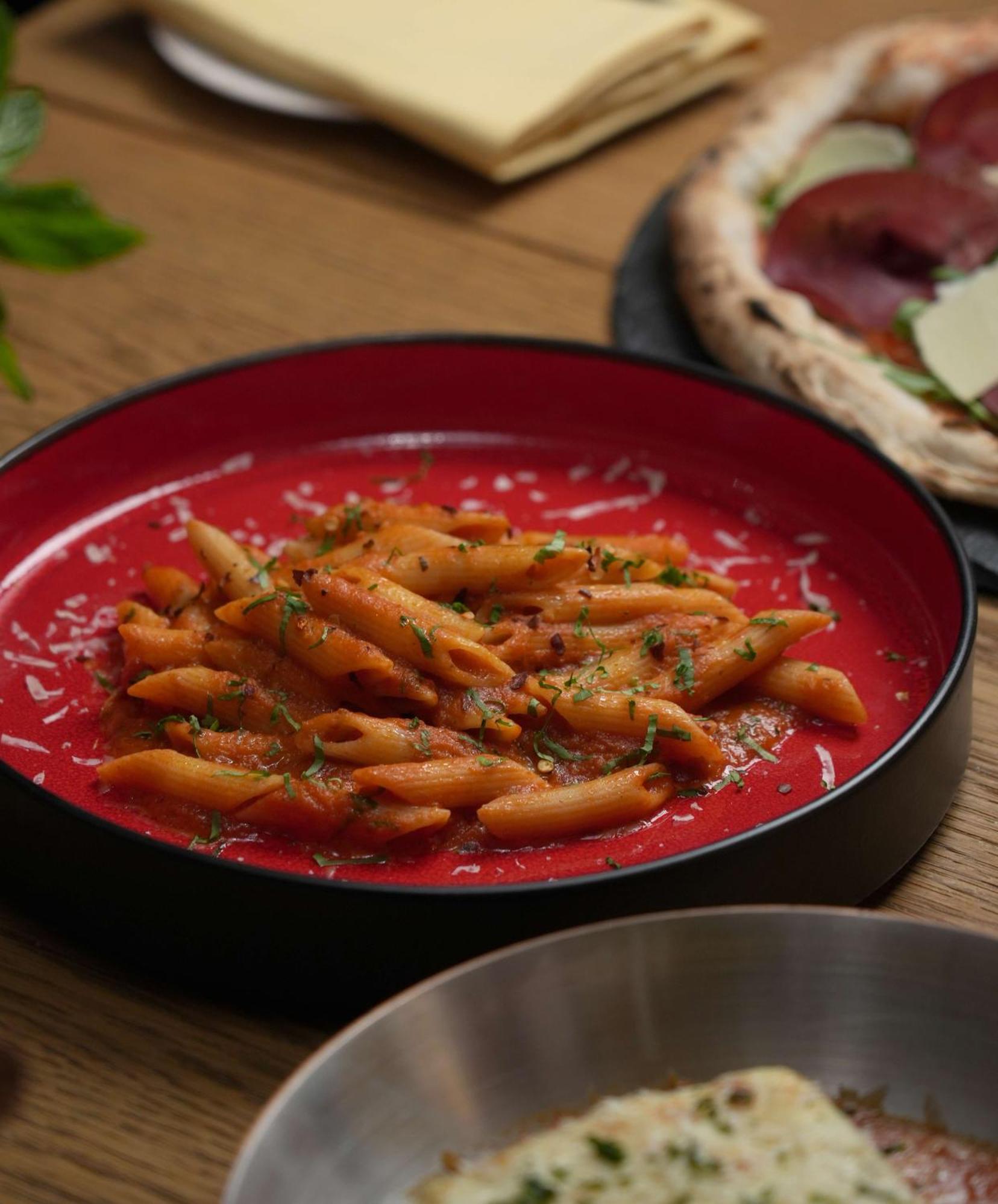 Fairmont Riyadh Ngoại thất bức ảnh Pasta with tomato sauce