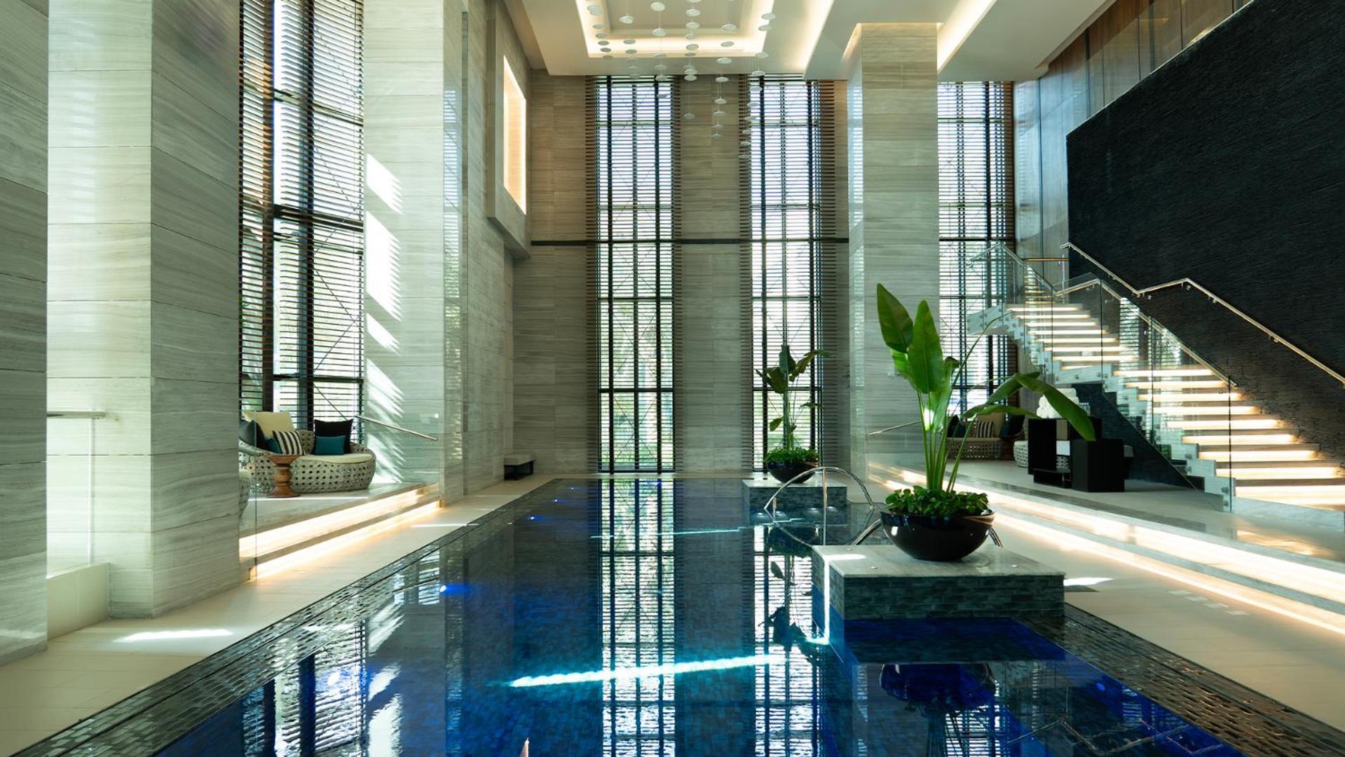 Fairmont Riyadh Ngoại thất bức ảnh The swimming pool at the 101 Park Place