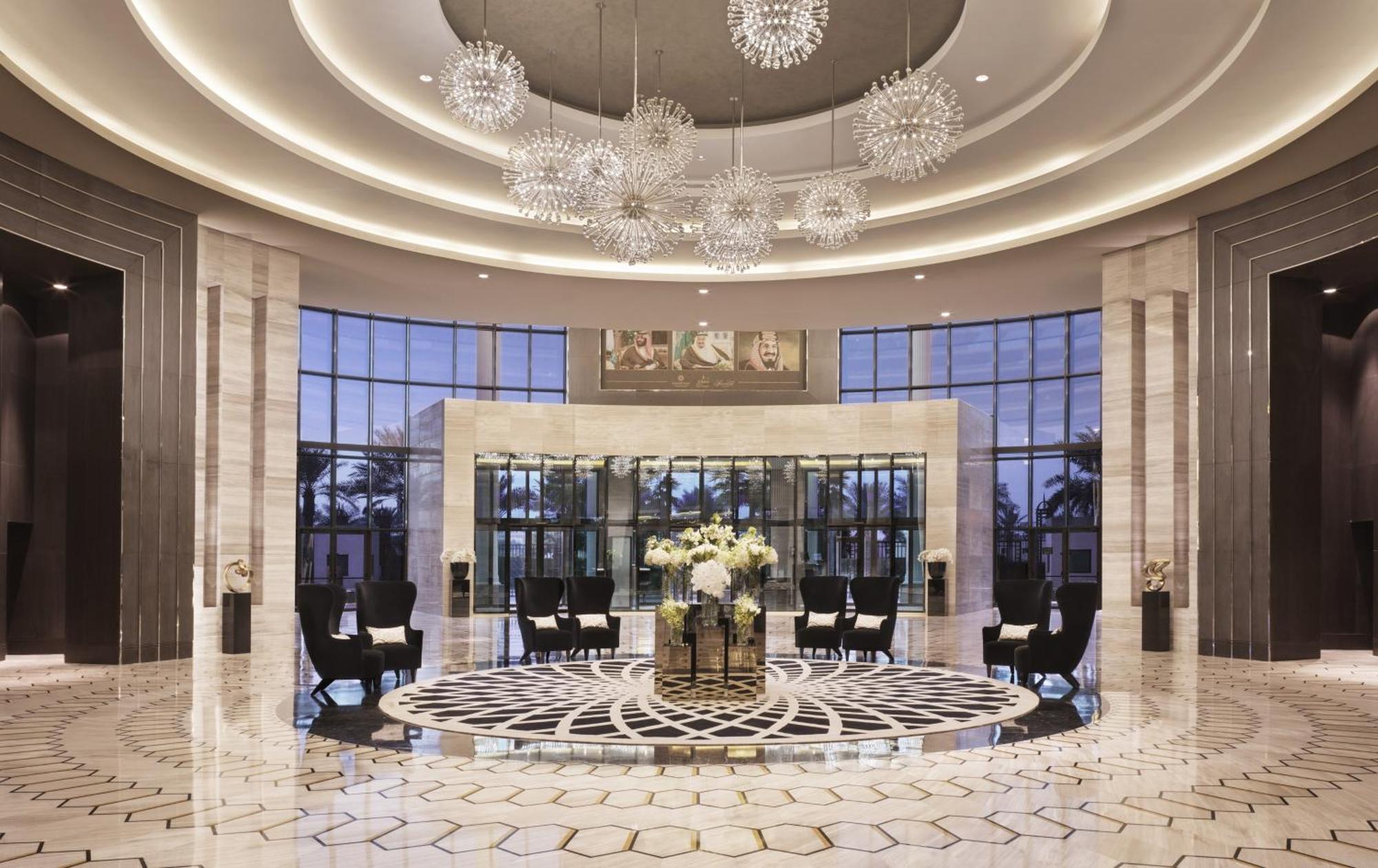 Fairmont Riyadh Ngoại thất bức ảnh Lobby